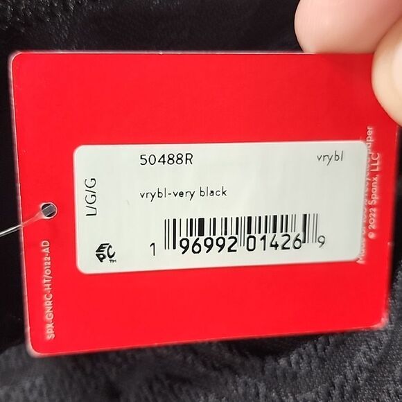 175 NWT Spanx Seamless Swirl Long Sleeve Shirt Size Large Black - Picture 6 of 8